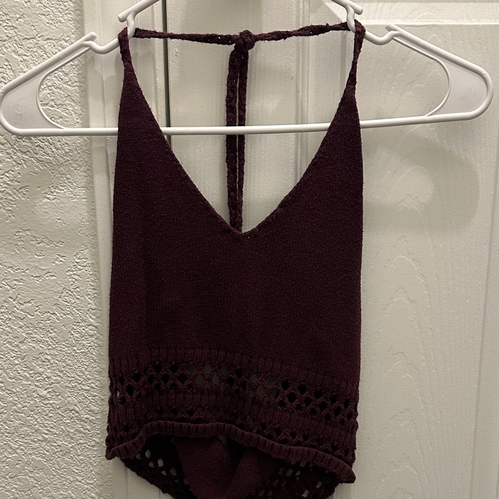 Crochet-Hem V-Neck Tank Top - Deep Wine